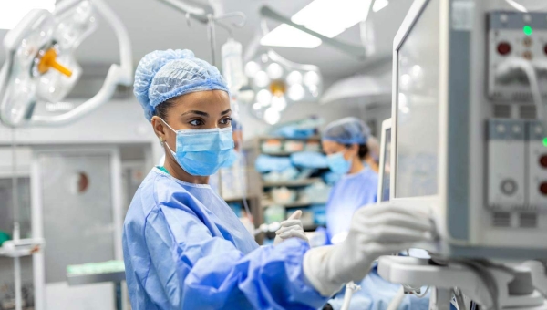 Maroc signe un pacte 2026-2030 pour dynamiser l’industrie des dispositifs médicaux