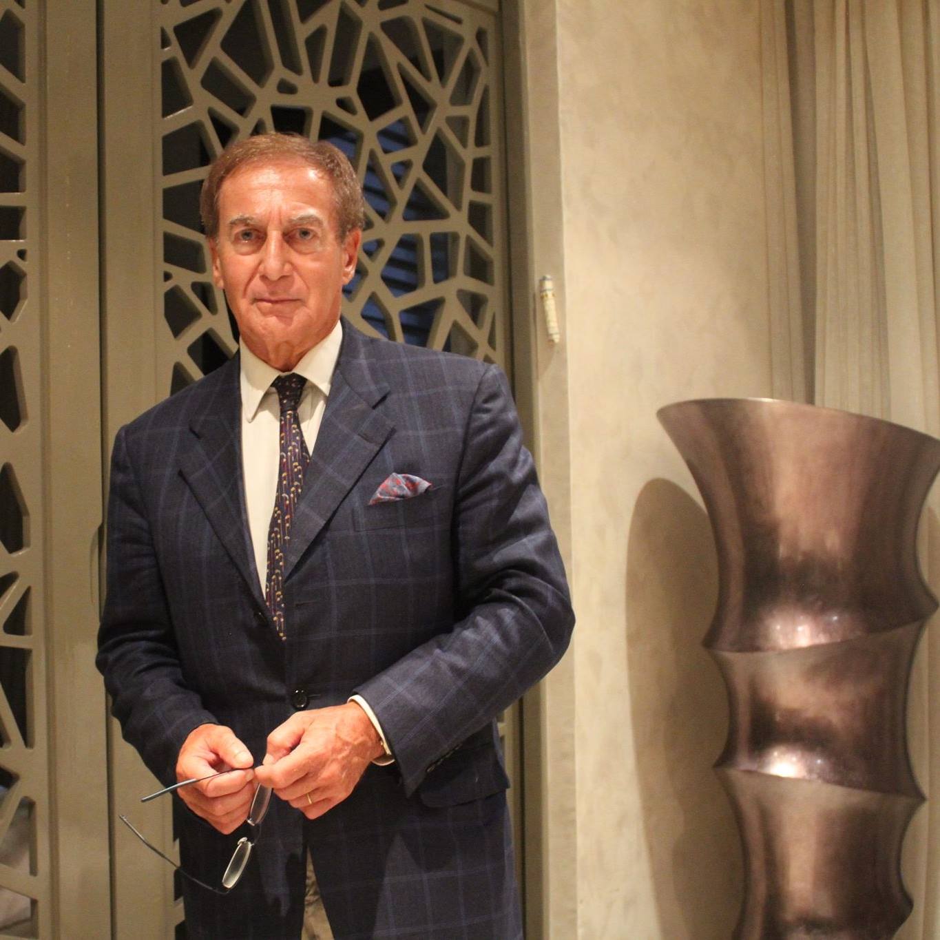 Interview – Dr Gabriel LASRY, angiologue &amp; phlébologue, pionnier de la technique AVALL